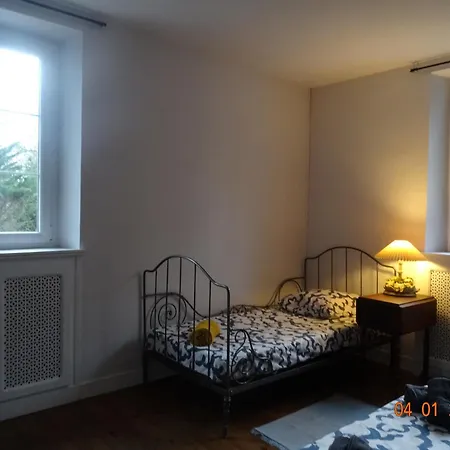 Holiday home De La Tuiliere, Calme Absolu Dans Hameau Protege